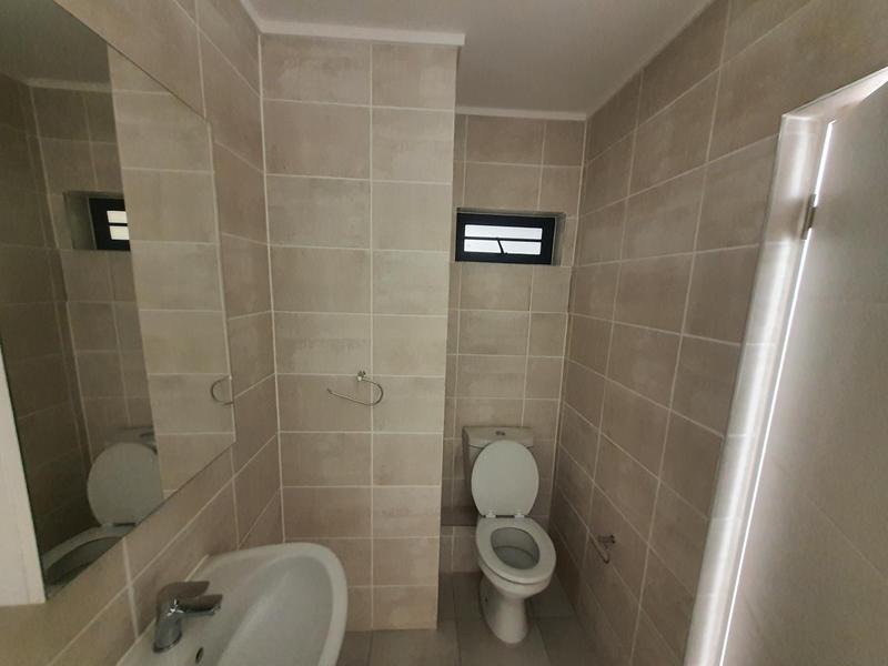 To Let 1 Bedroom Property for Rent in Gordons Bay Western Cape